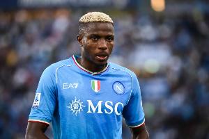 罗马诺：那不勒斯要求奥斯梅恩交易加入转售分成，加拉塔萨雷拒绝